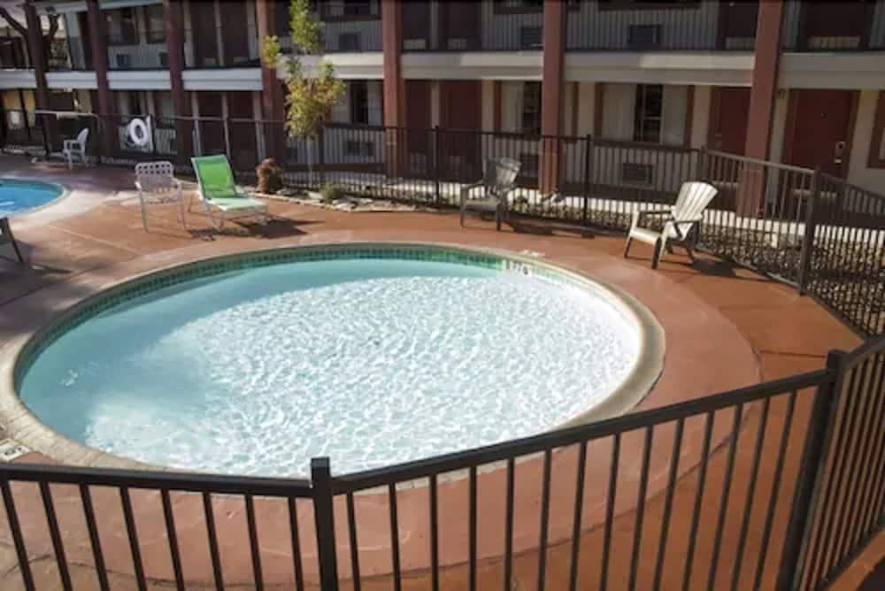 Super 8 By Wyndham Kerrville Tx מראה חיצוני תמונה
